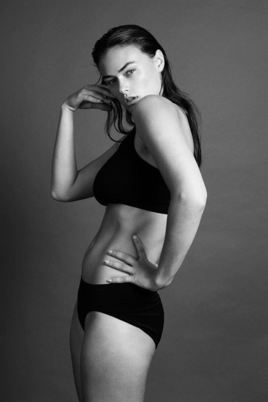 Calvin-Klein-myla-dalbesio