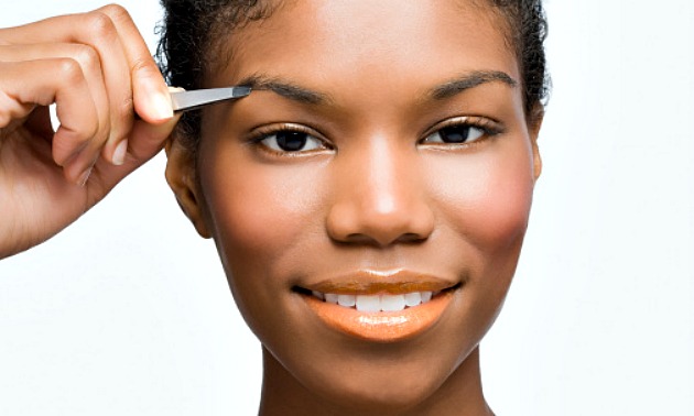 blackwoman-eyebrow