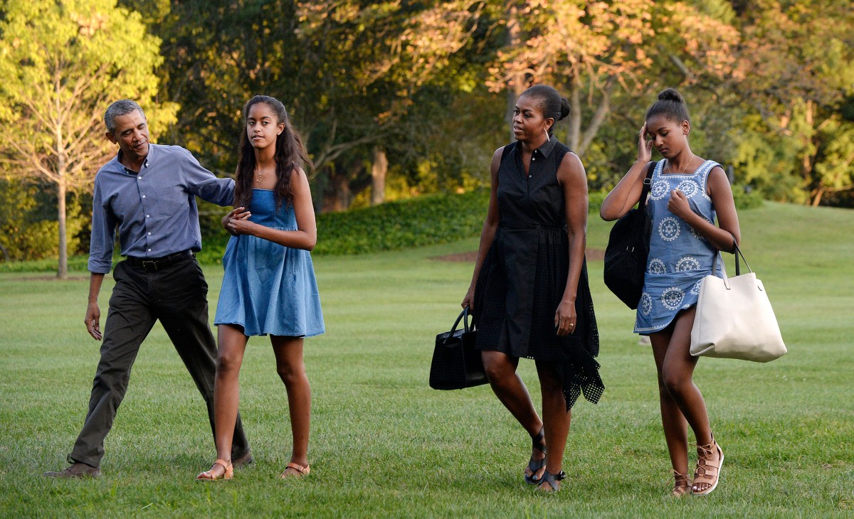 Michelle Obama, Malia Obama, Sasha Obama, Barack Obama
