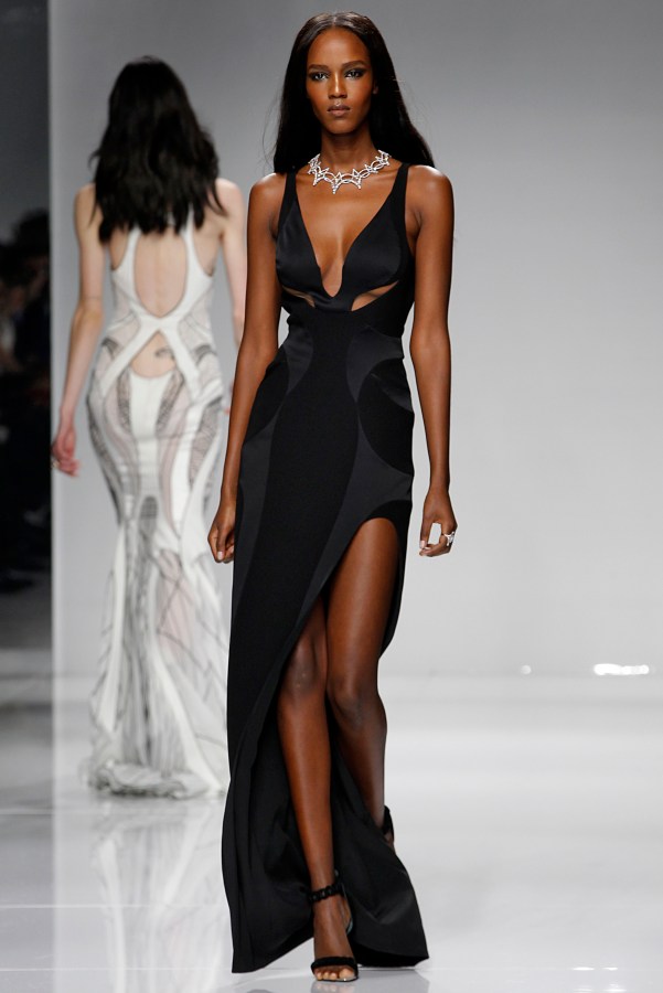 Versace : Runway - Paris Fashion Week - Haute Couture Spring Summer 2016