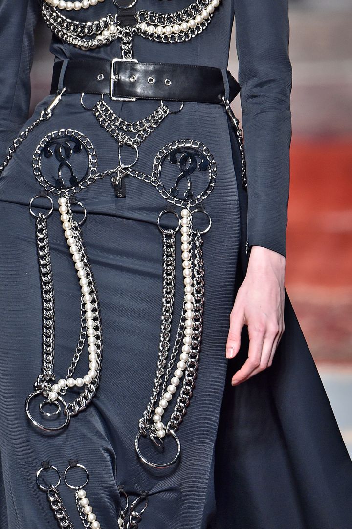 MOSCHINO