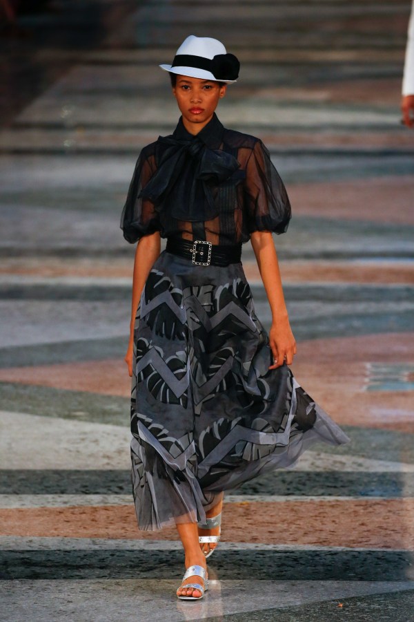 Chanel Cruise Collection 2016/2017
