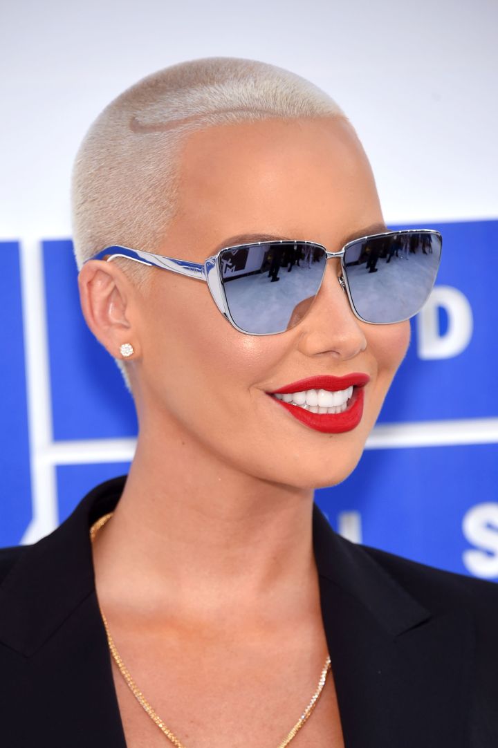 AMBER ROSE