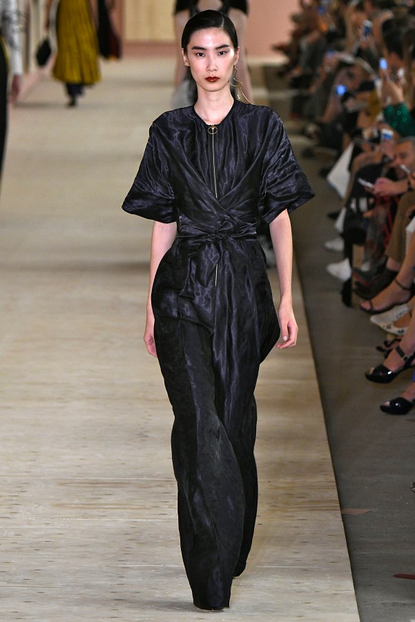 Roksanda - Runway - LFW September 2016