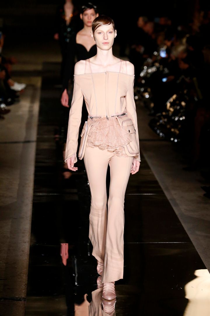 GIVENCHY