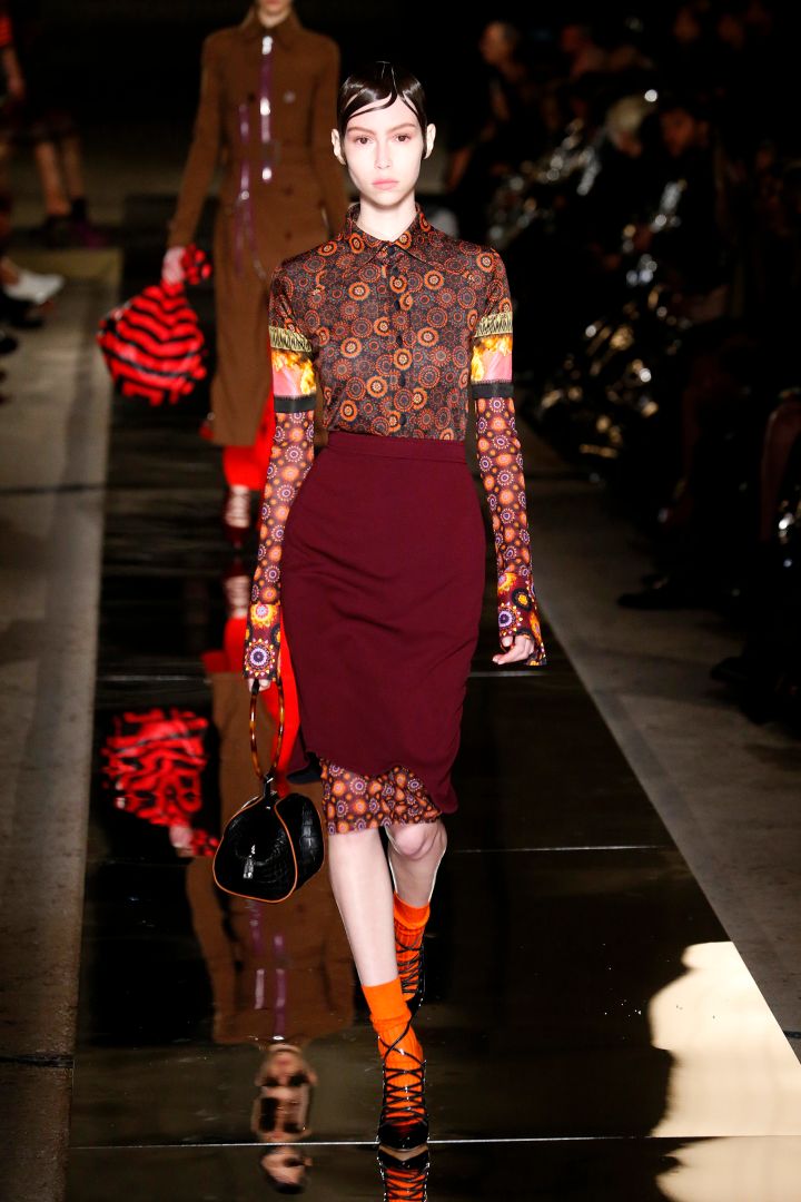 GIVENCHY
