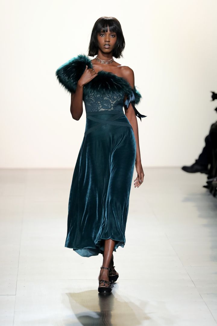 TADASHI SHOJI