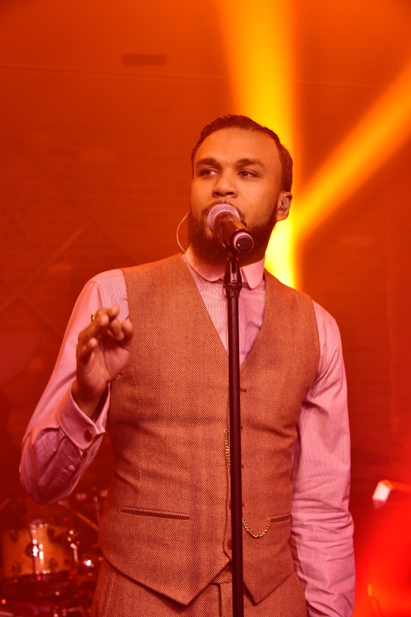 Jidenna Sound Drop Performance at Kola House