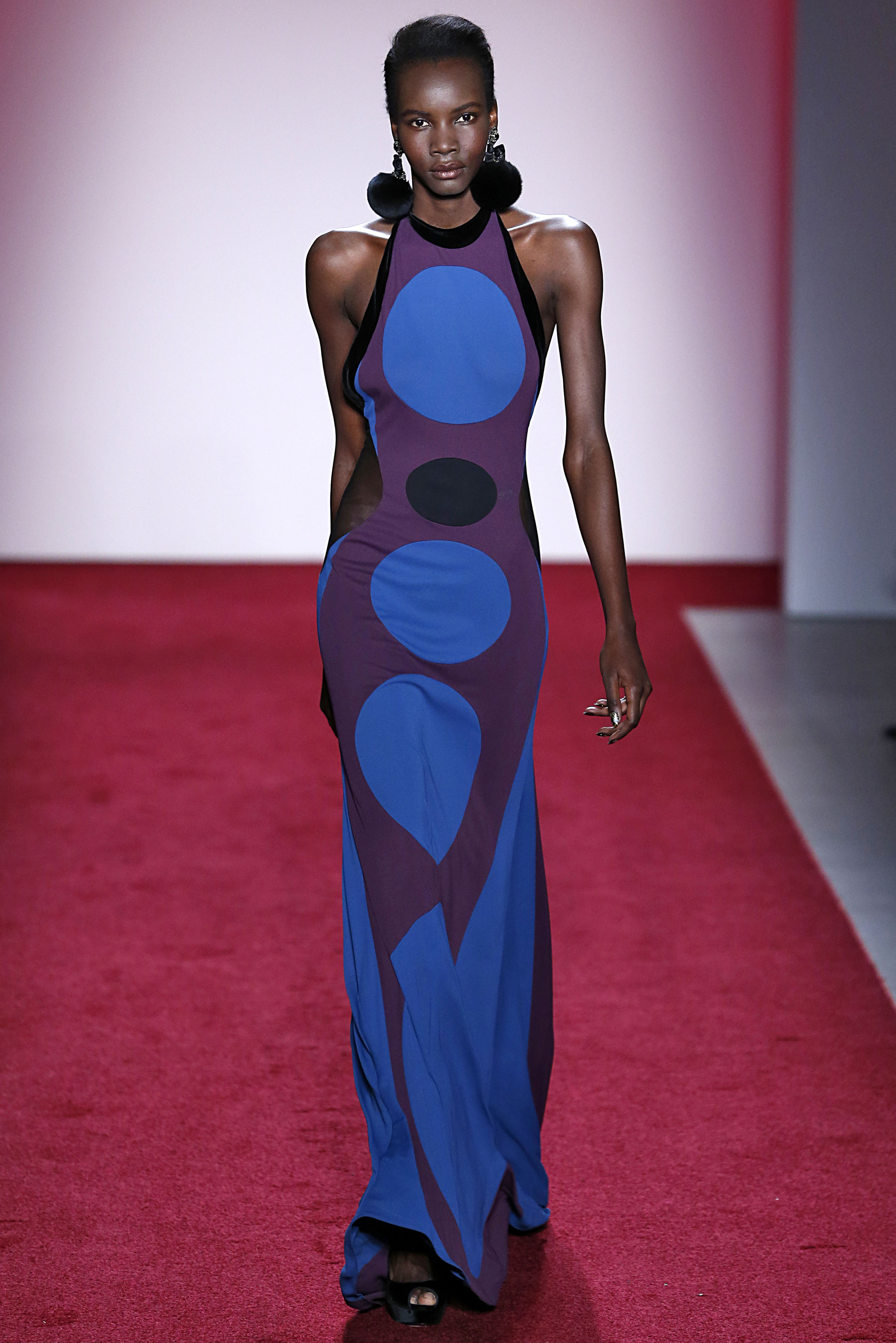 Naeem Khan - Runway - February 2017 - New York Fashion Week