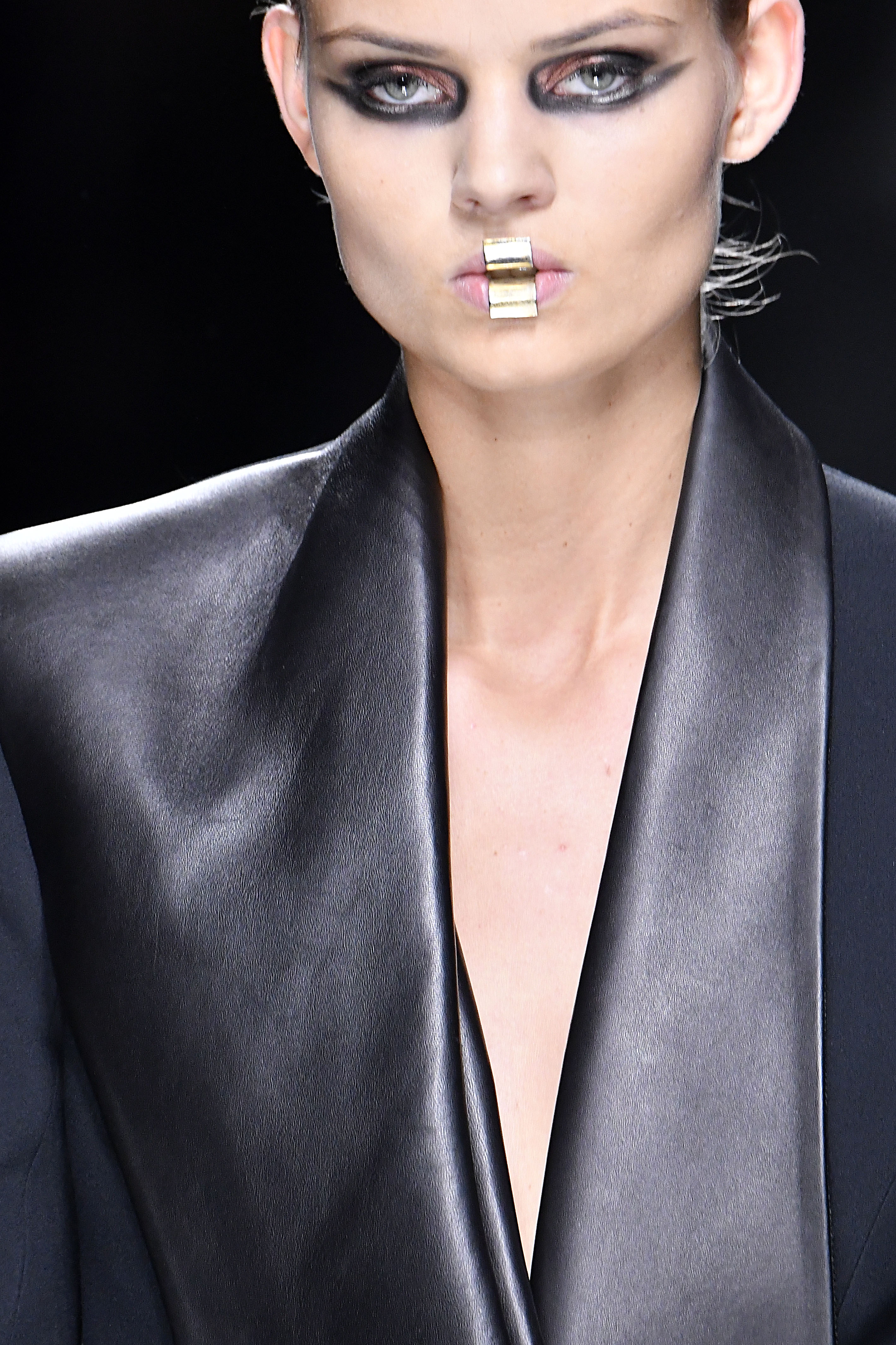 Balmain : Runway - Paris Fashion Week Womenswear Fall/Winter 2017/2018