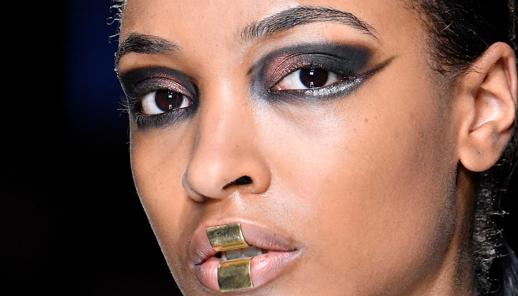 Balmain : Runway - Paris Fashion Week Womenswear Fall/Winter 2017/2018