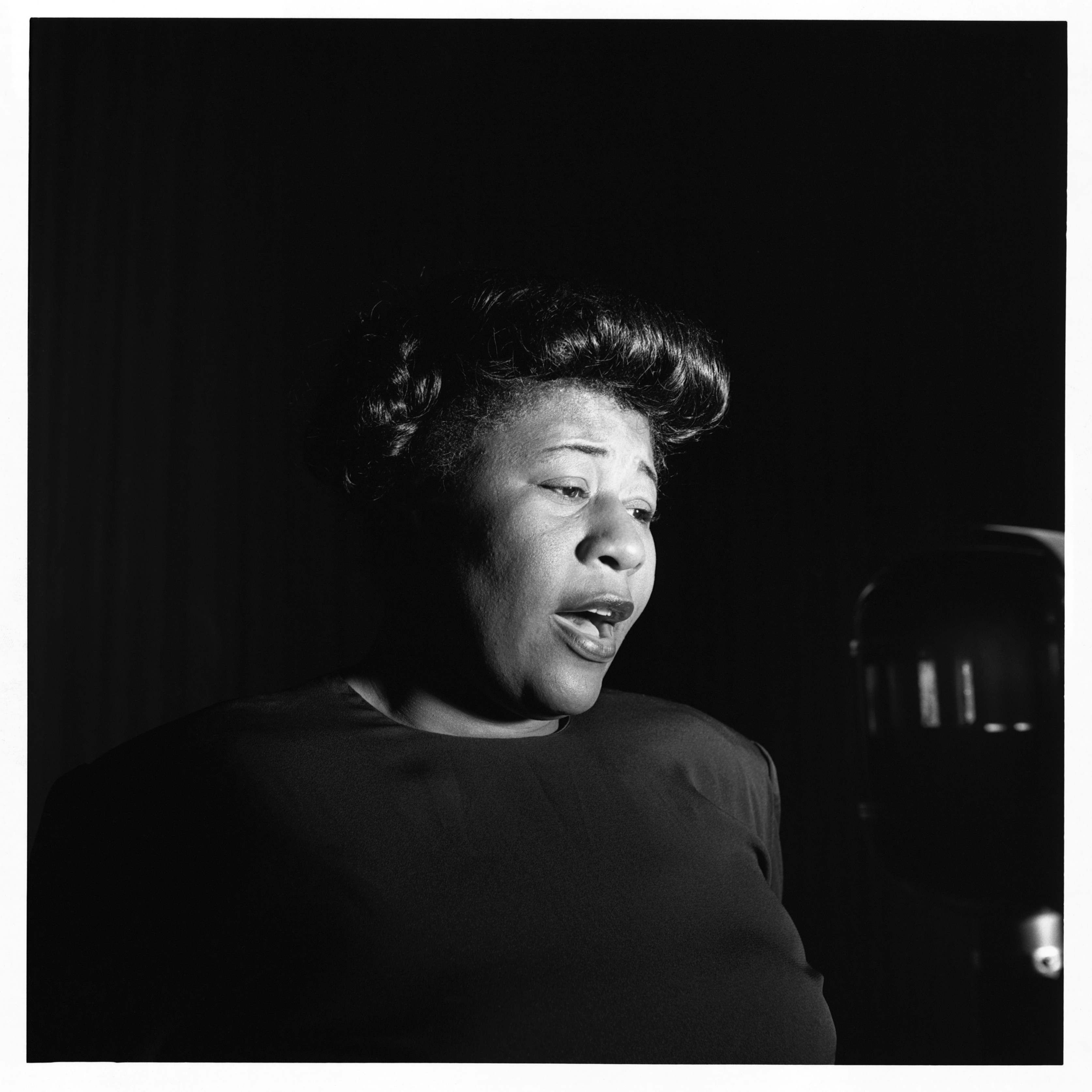 Ella Fitzgerald Sings