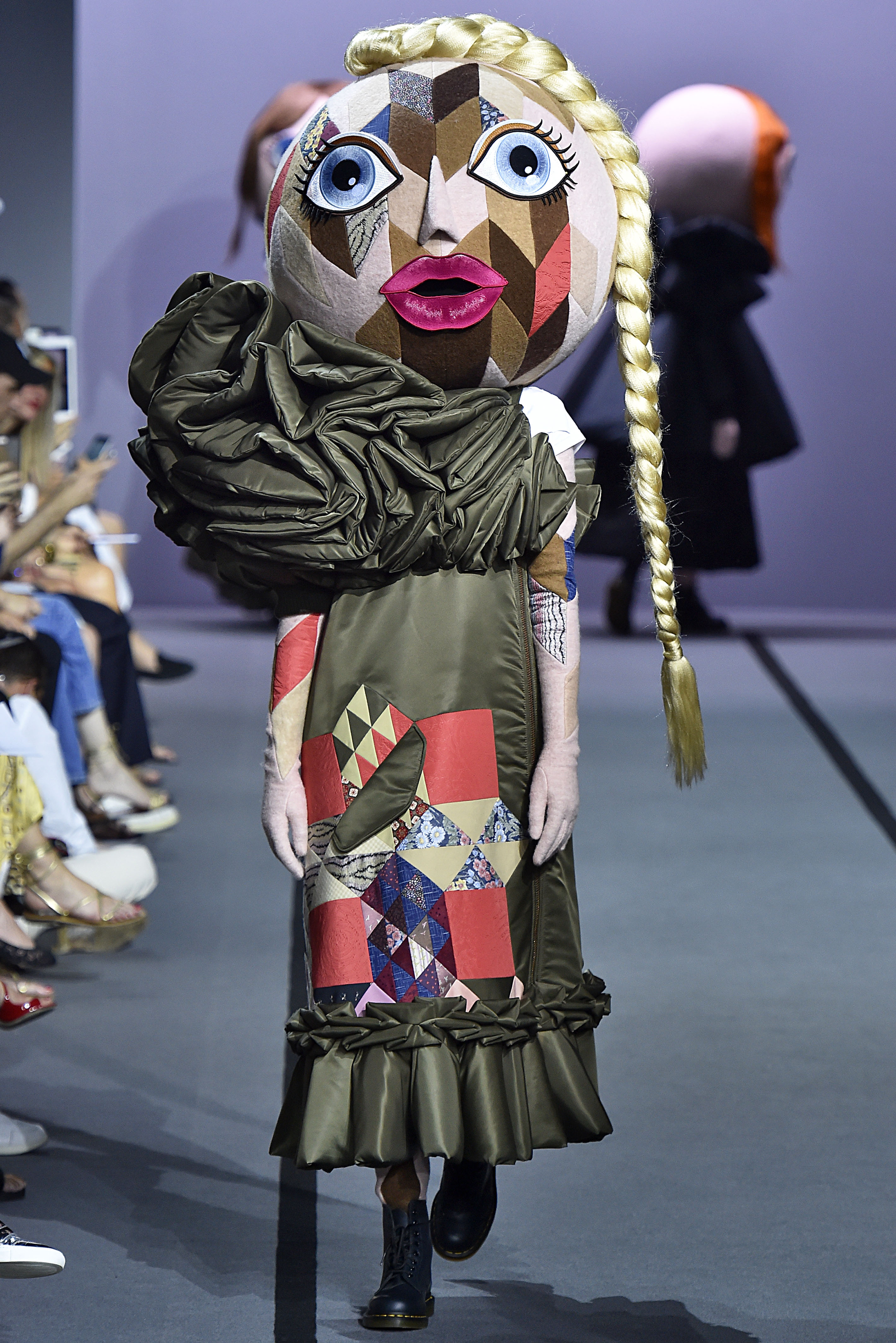 Viktor & Rolf : Runway - Paris Fashion Week - Haute Couture Fall/Winter 2017-2018