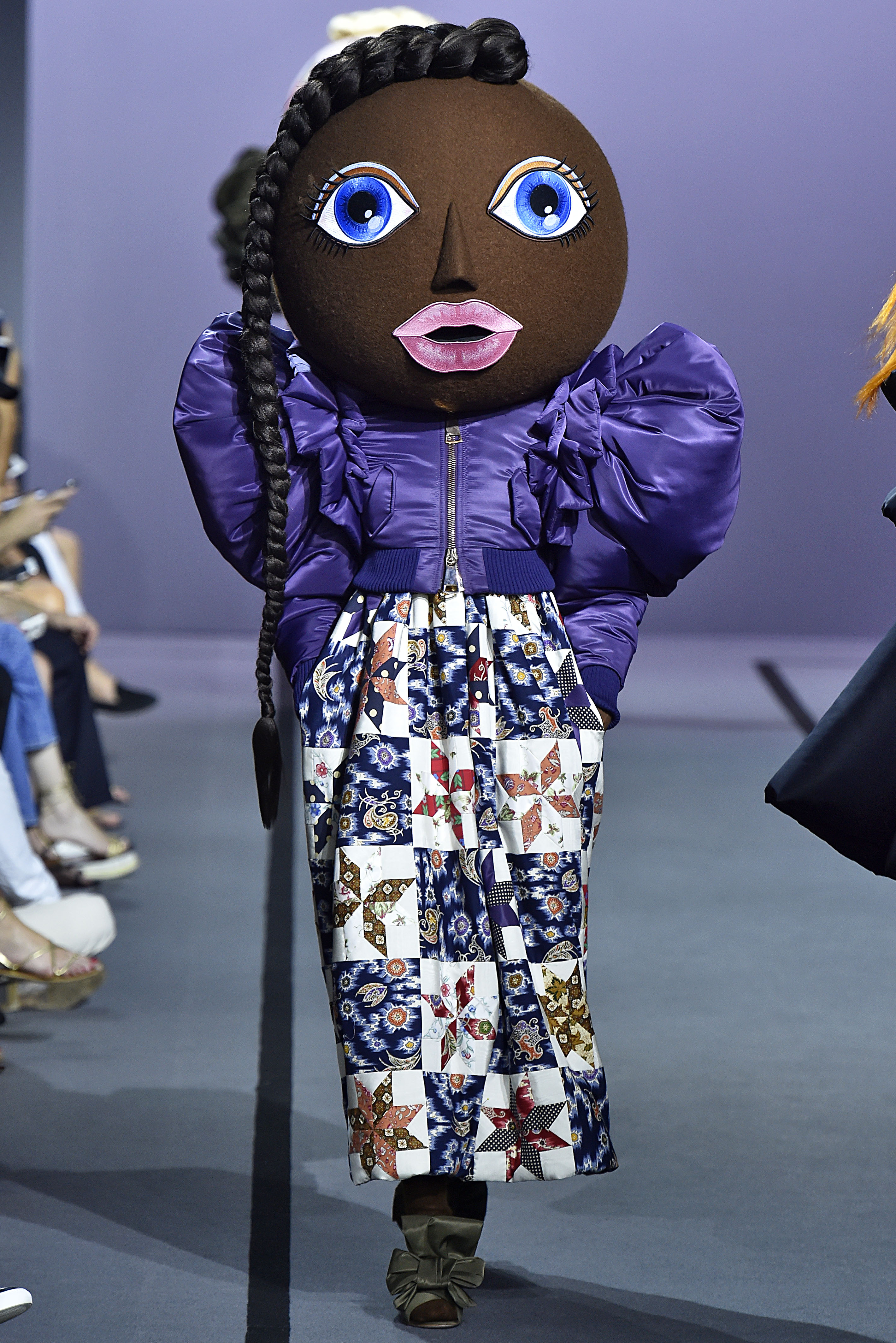 Viktor & Rolf : Runway - Paris Fashion Week - Haute Couture Fall/Winter 2017-2018