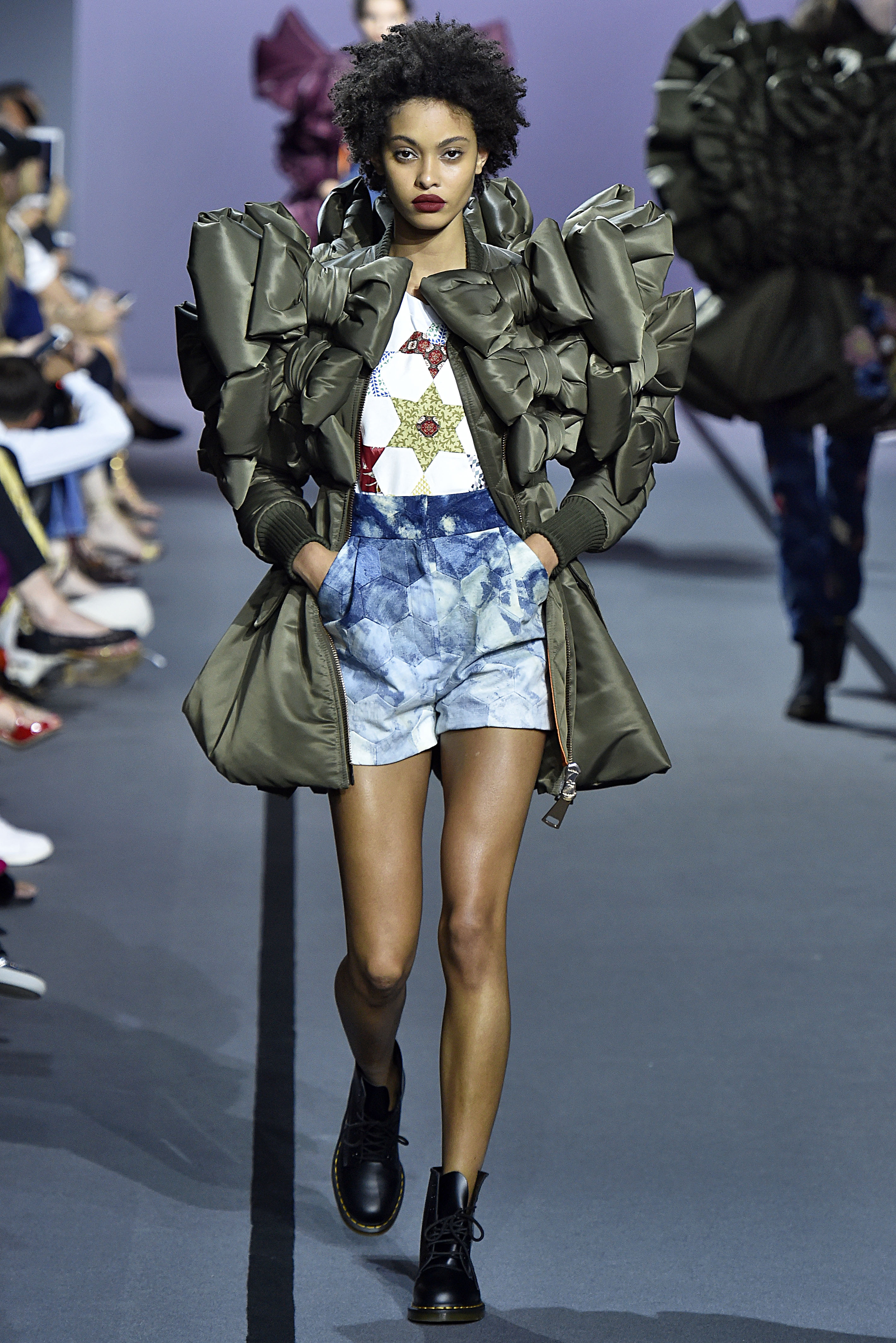 Viktor & Rolf : Runway - Paris Fashion Week - Haute Couture Fall/Winter 2017-2018