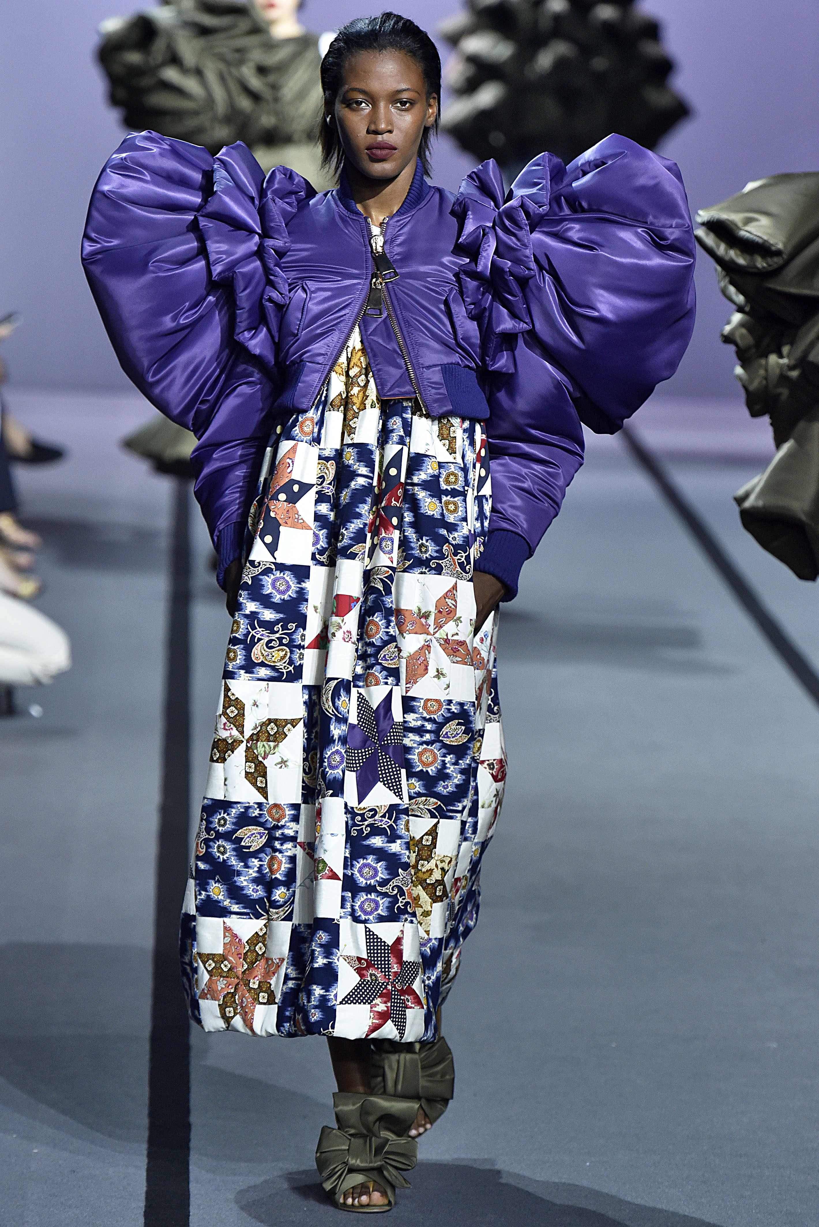 Viktor & Rolf : Runway - Paris Fashion Week - Haute Couture Fall/Winter 2017-2018