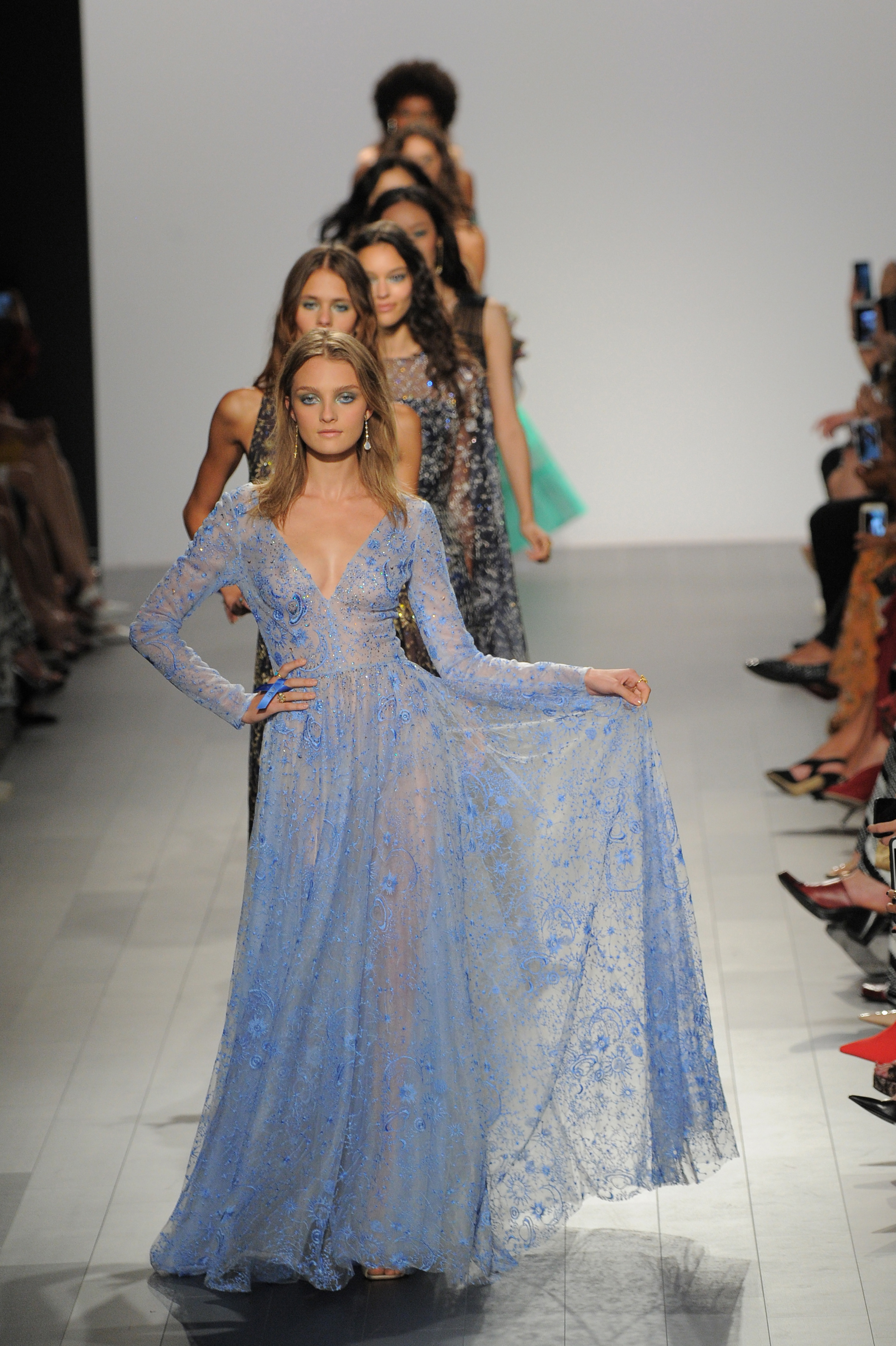 Tadashi Shoji - Runway - September 2017 - New York Fashion Week: The Shows