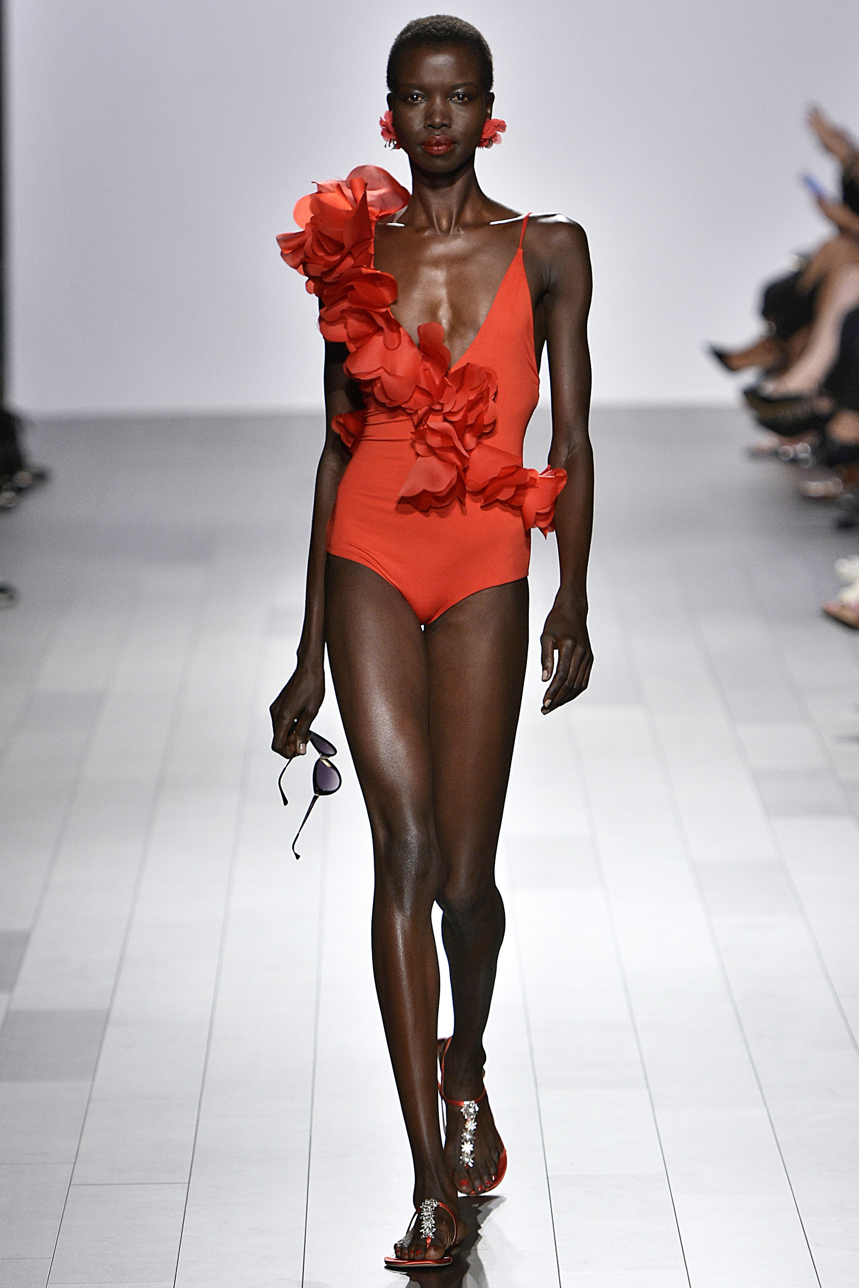 Badgley Mischka - Runway - September 2017 - New York Fashion Week