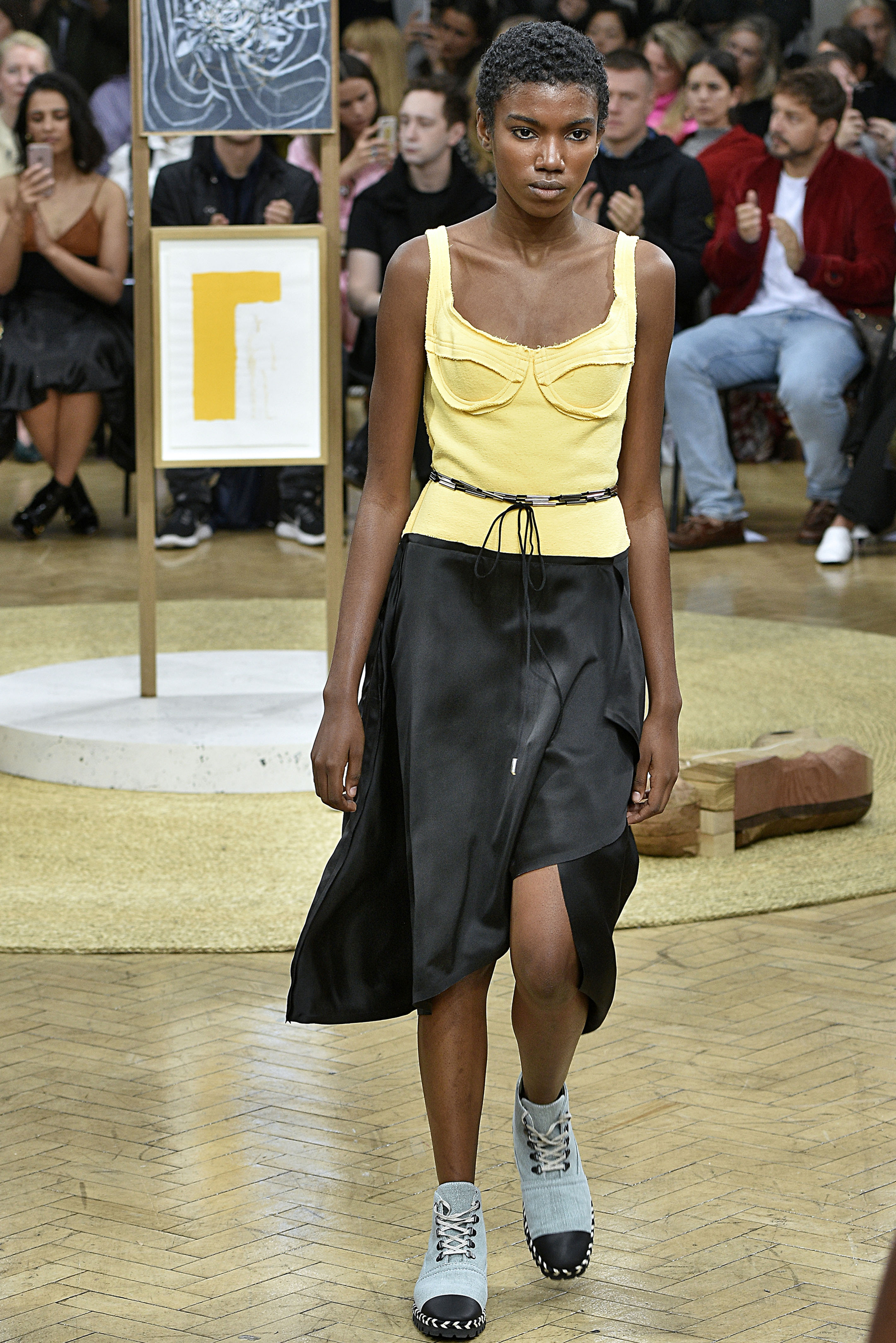 JW Anderson - Runway - LFW September 2017