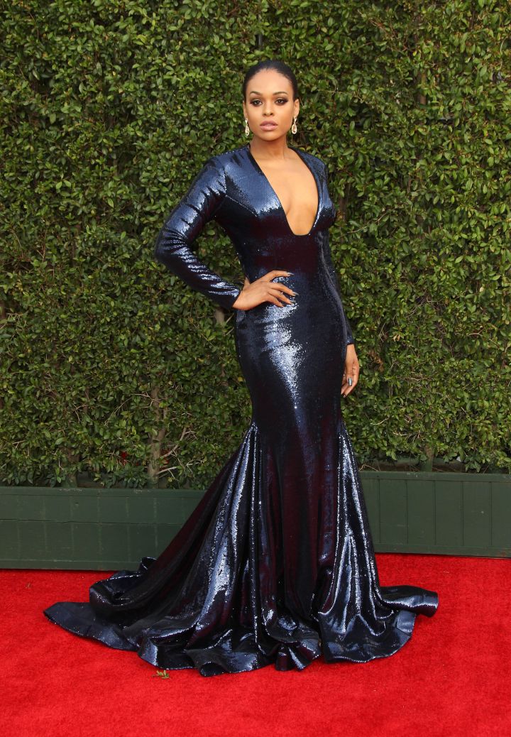 SLEEK AND CHIC