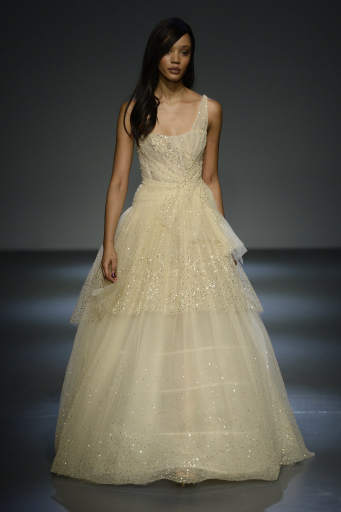 Pamella Roland - Runway - February 2018 - New York Fashion Week