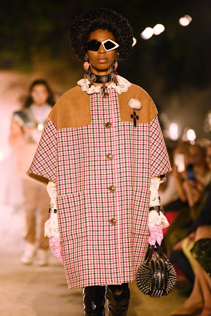 Gucci Cruise 2019 – Fashion Show