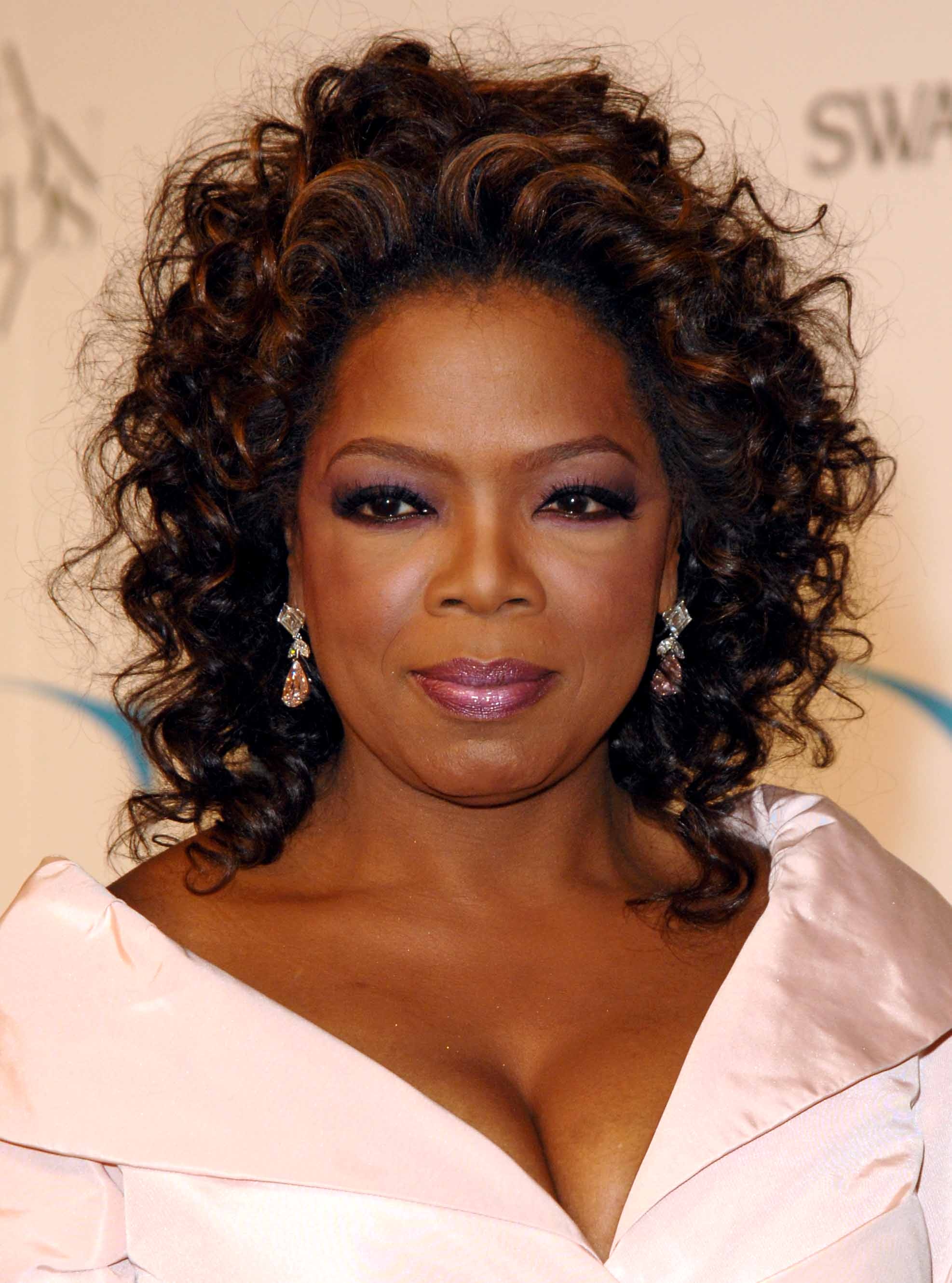 Oprah's Hairstylist Dishes On Kindky Hair, Argon Oil & Keratin Treatments