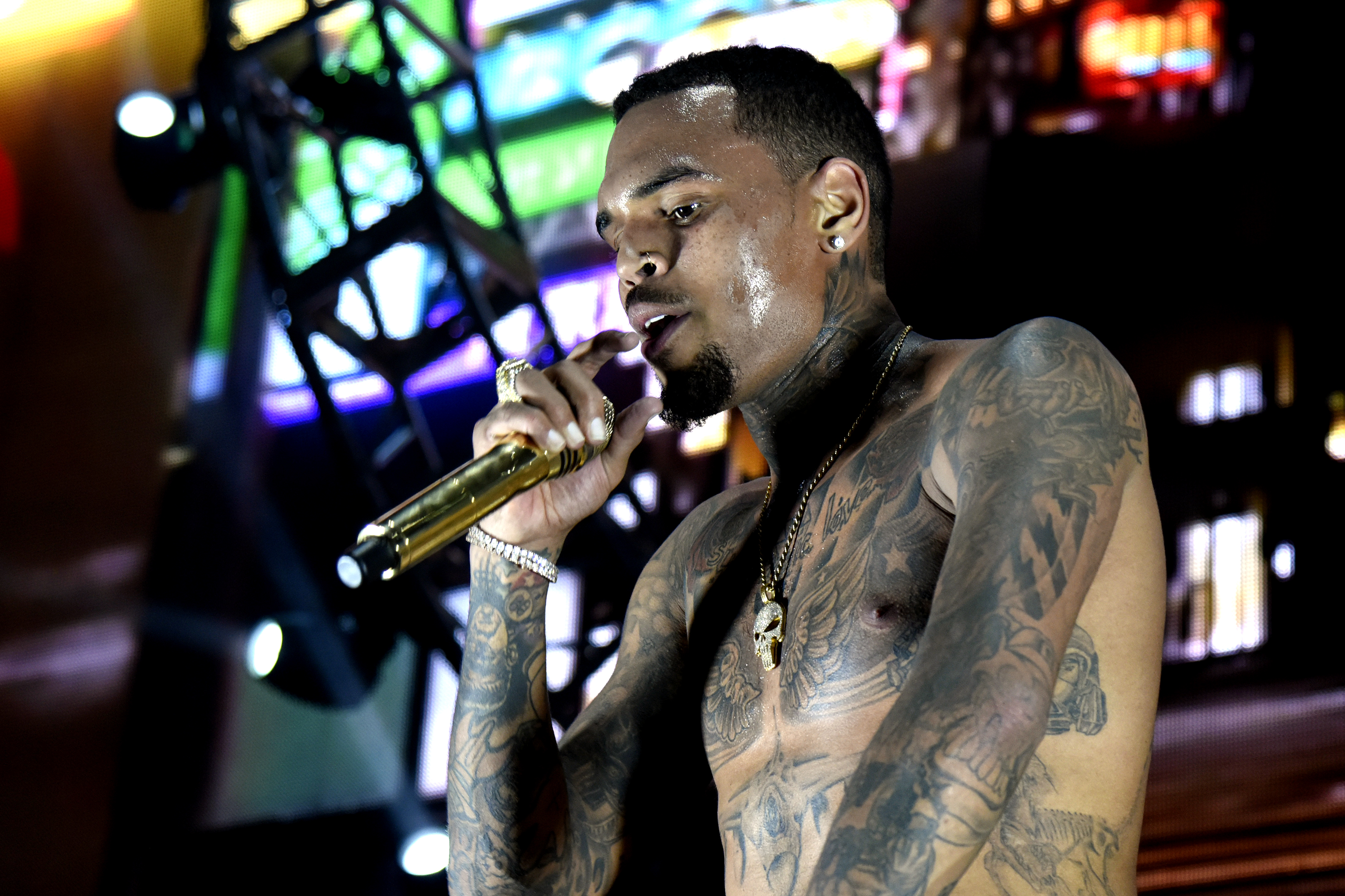 Chris Brown Nude Pictures Leaked