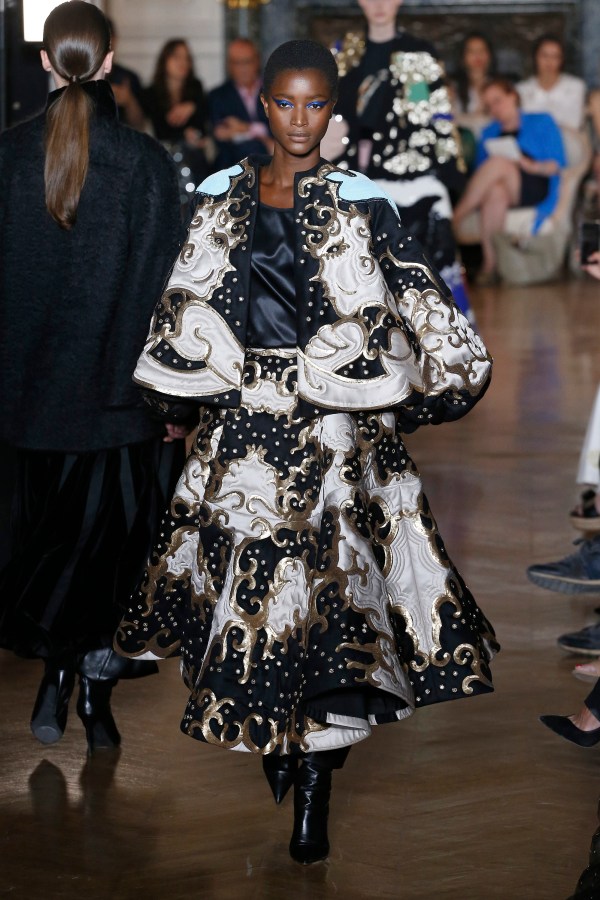 Valentino : Runway - Paris Fashion Week - Haute Couture Fall Winter 2018/2019