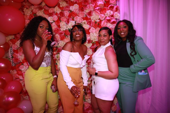 Moms’nMosas