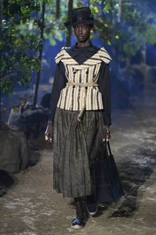 Christian Dior : Runway - Paris Fashion Week - Womenswear Spring Summer 2020