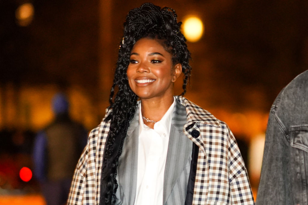 Street Style - Paris Fashion Week - Menswear F/W 2020-2021 : Day Six