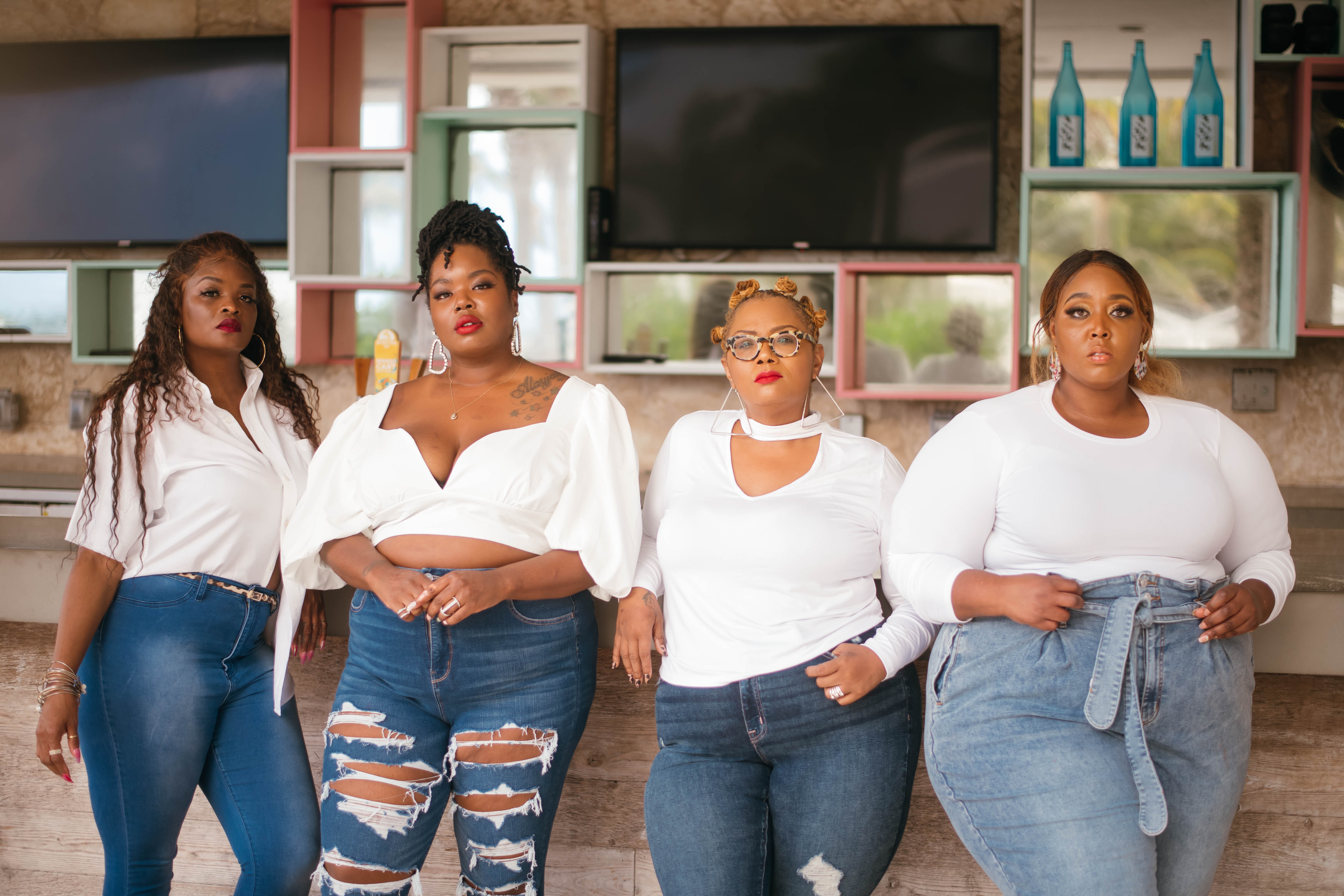 #HelloCurvy: Four Plus-Size Influencers Share Their Favorite Fall Jeans