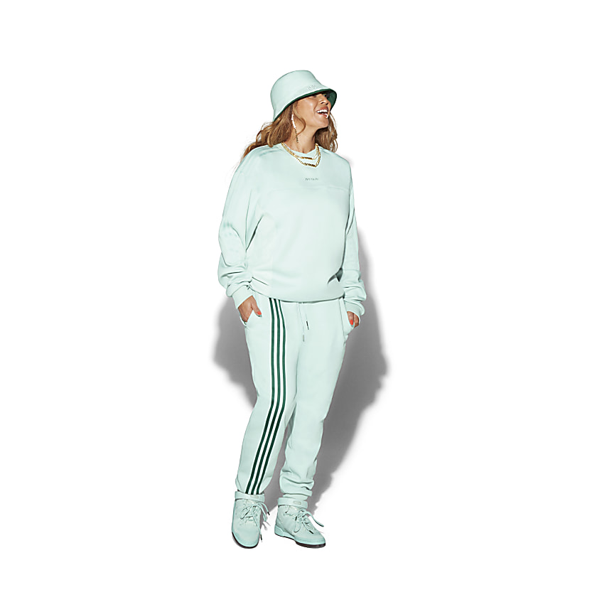 Ivy Park LONG SLEEVE CREWNECK SWEATSHIRT & 3-STRIPES JOGGER PANTS