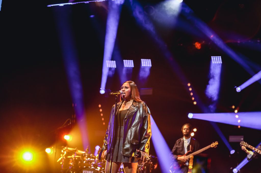 Jazmine Sullivan at the Apollo