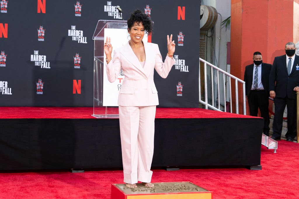 US-ENTERTAINMENT-CEREMONY-HANDPRINT