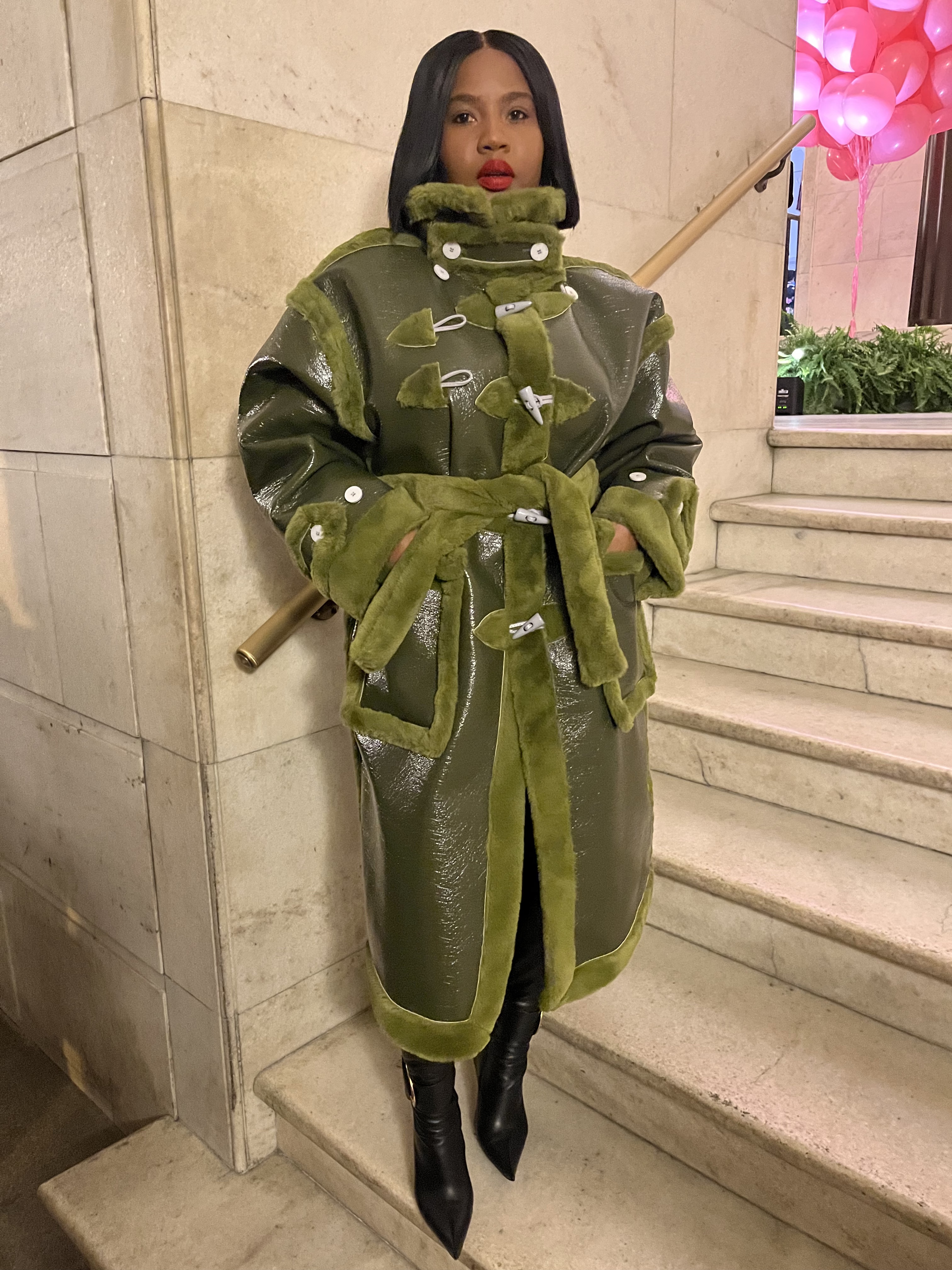 Hanifah Fashion Show Street Style