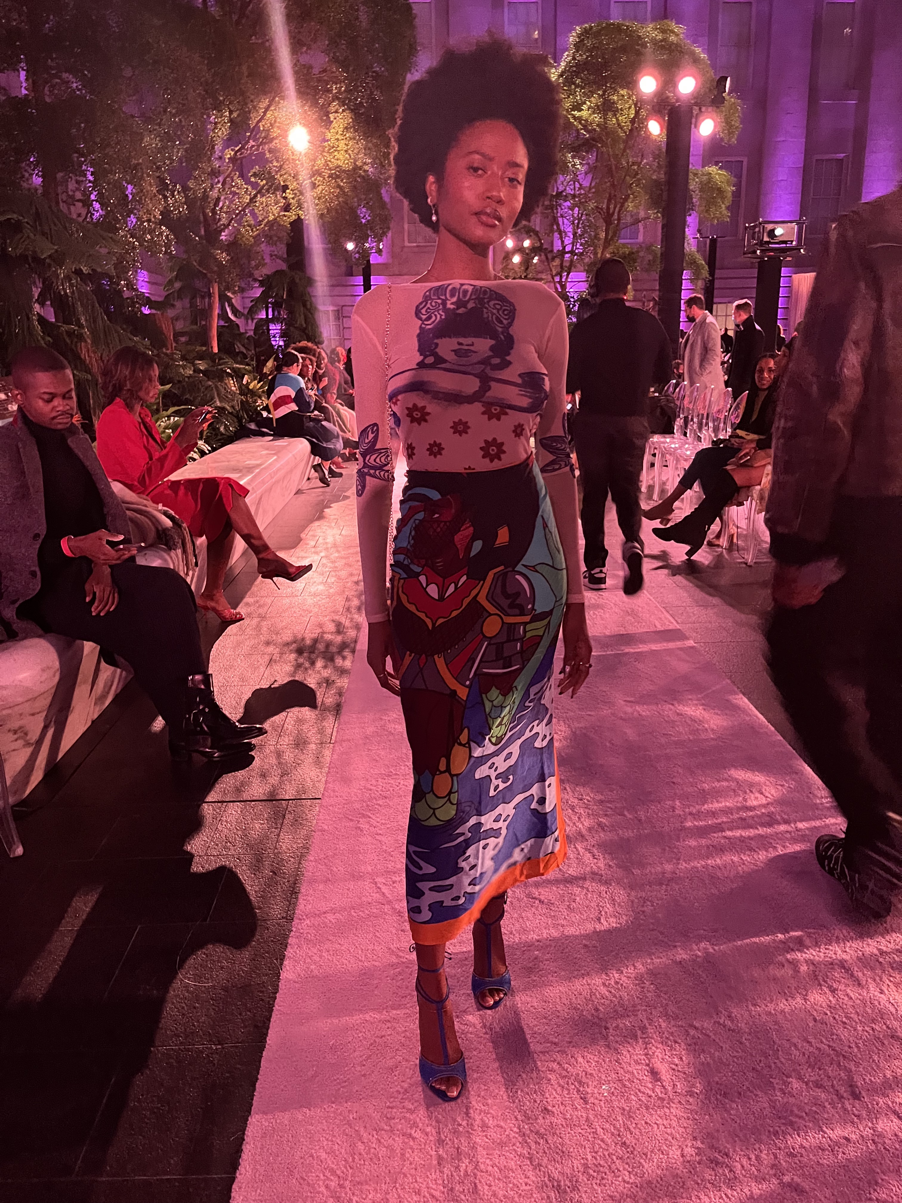 Hanifah Fashion Show Street Style