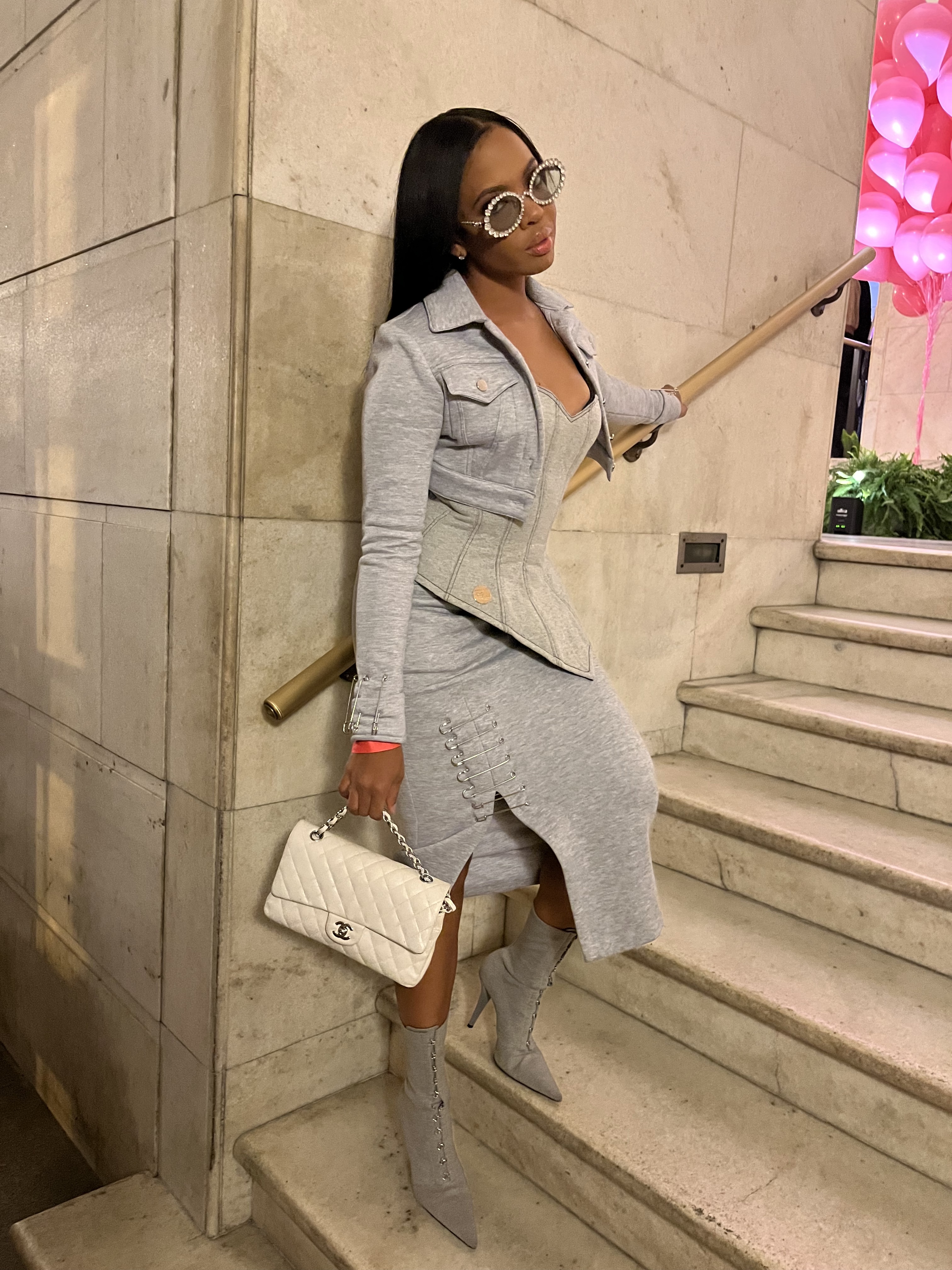 Hanifah Fashion Show Street Style