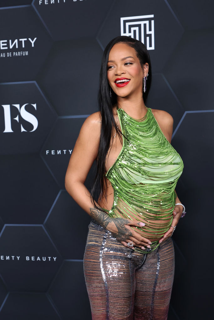 Rihanna Celebrates Her Beauty Brands Fenty Beauty And Fenty Skin