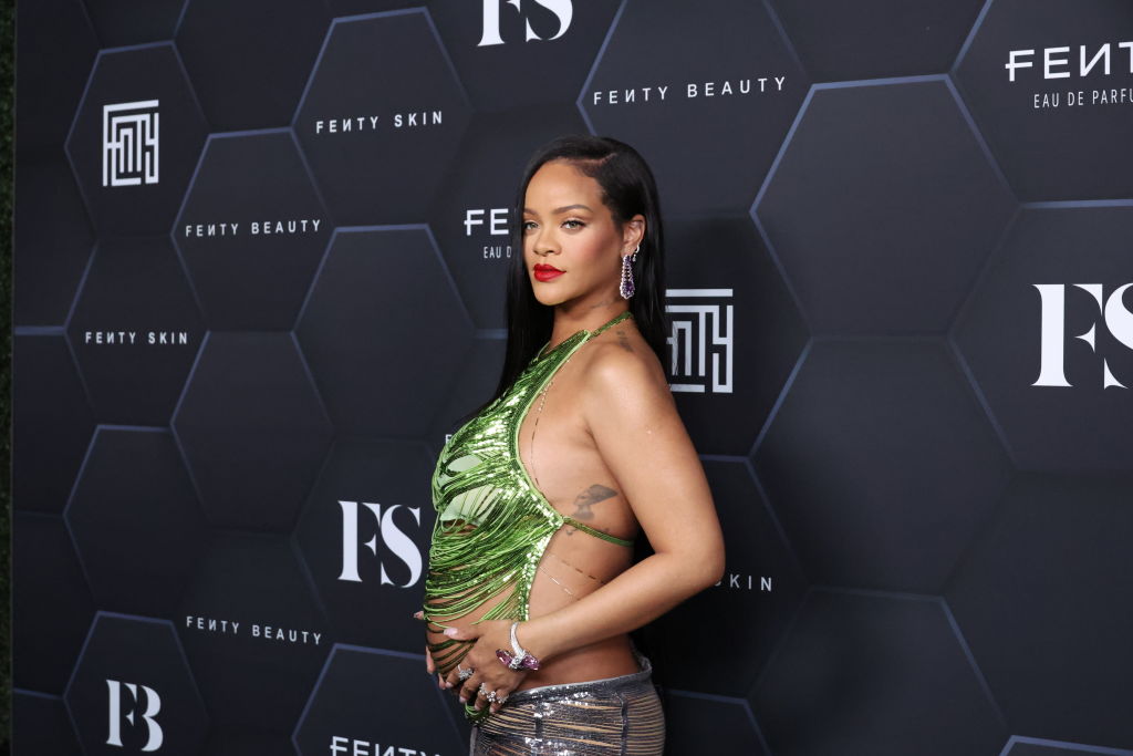 Rihanna Celebrates Her Beauty Brands Fenty Beauty And Fenty Skin