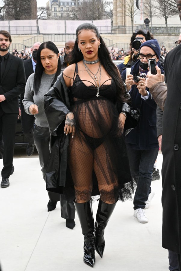 Dior : Outside Arrivals - Paris Fashion Week - Womenswear F/W 2022-2023