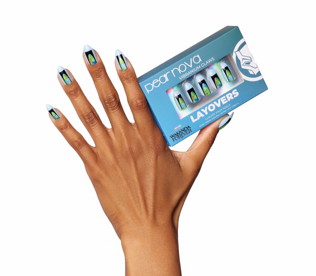 Pear Nova Black Panther press on nails