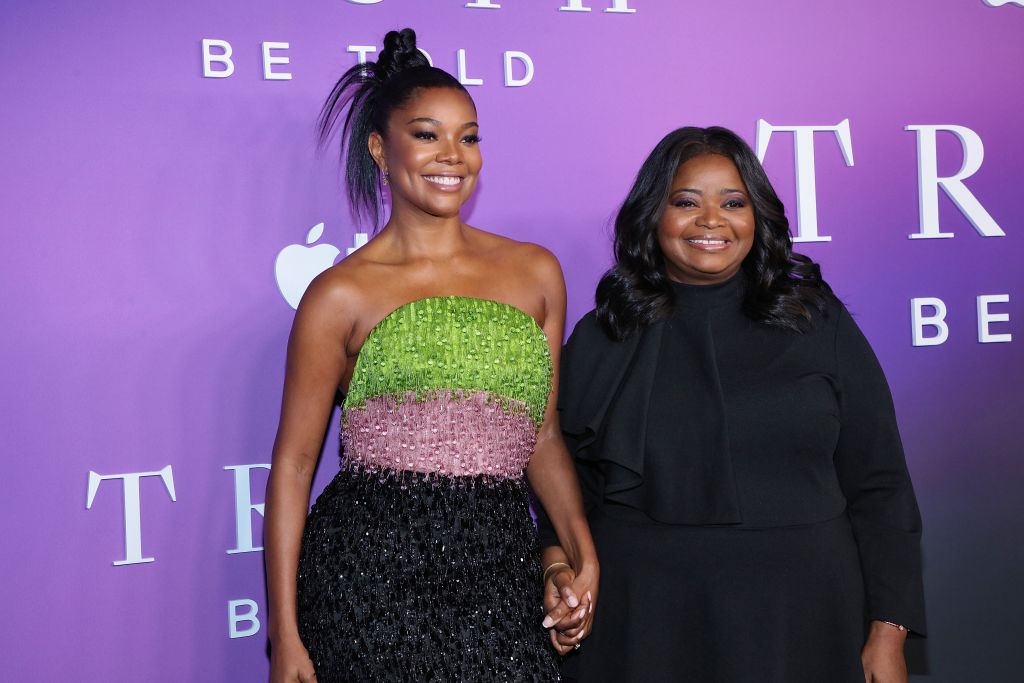 Season 3 Premiere Of Apple TV+'s "Truth Be Told" - Arrivals