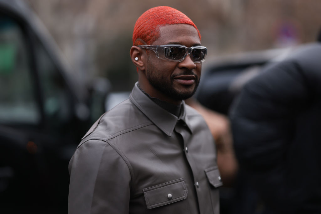 Street Style - Paris Fashion Week - Menswear Fall-Winter 2023-2024 : Day Three