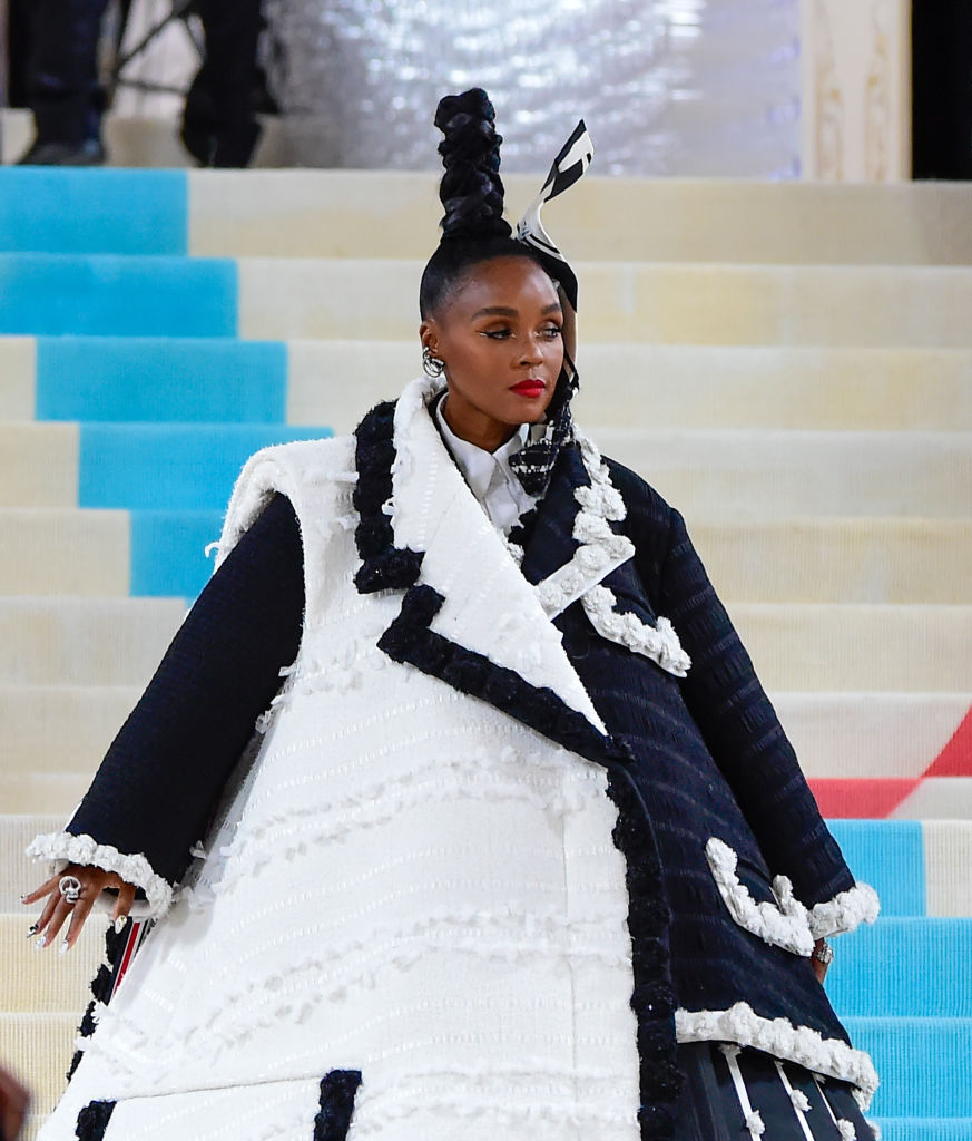 The 2023 Met Gala Celebrating "Karl Lagerfeld: A Line Of Beauty" - Street Sightings