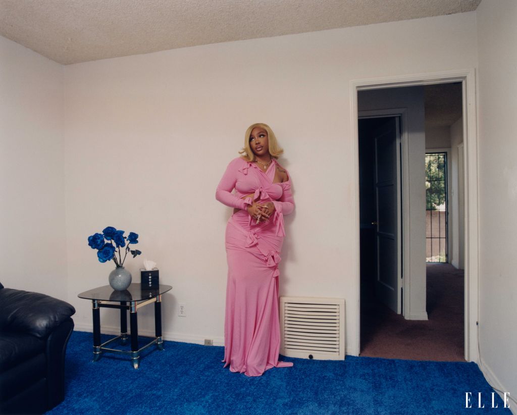 SZA Talks Adjusting To Fame And Accentuating Her Derrière In The June/July 2023 Music Issue For 'Elle'