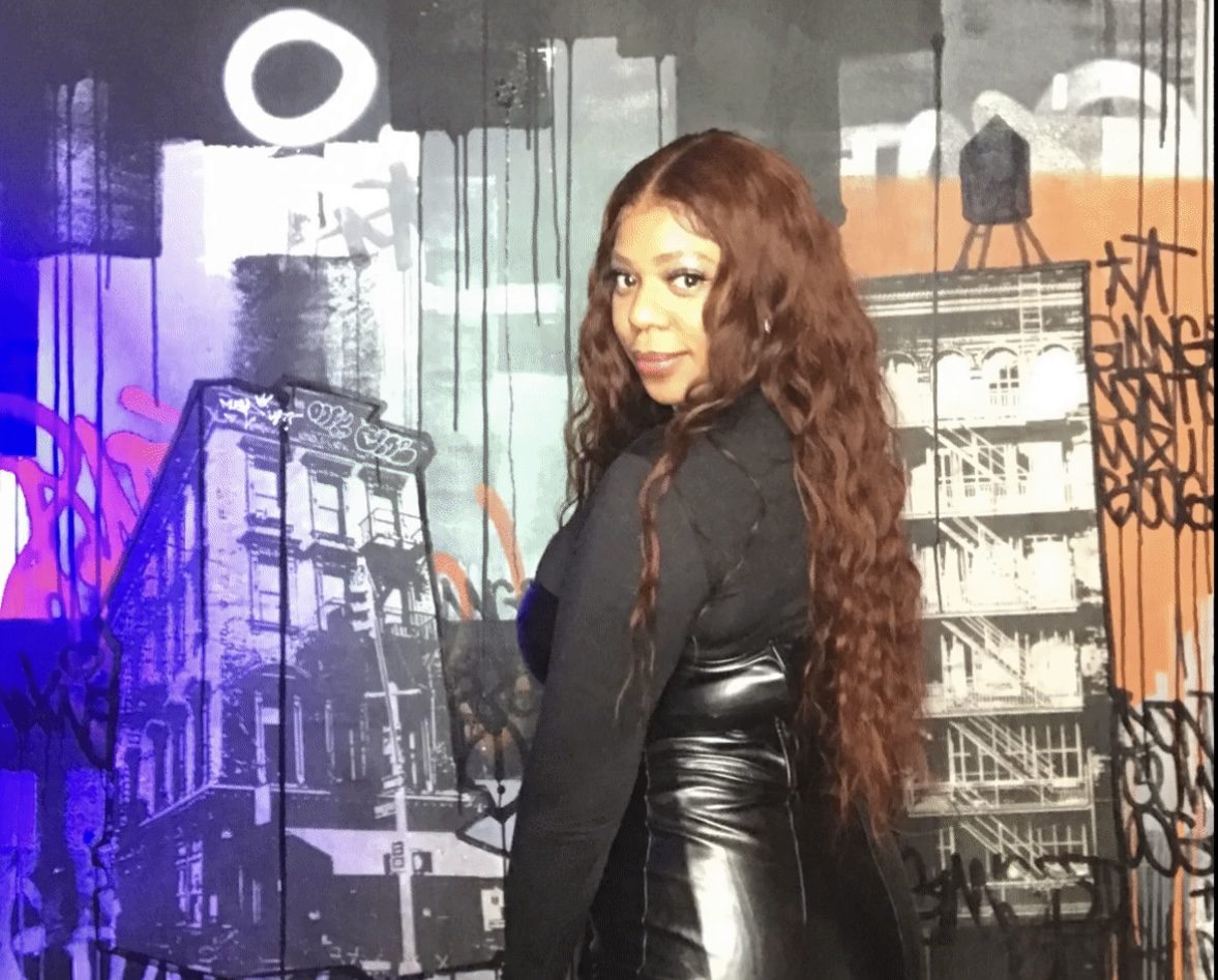 Shamika Sanders UNice Put On And Go 6X4.5 Pre-Cut Lace Reddish Brown Body Wave Air Wig