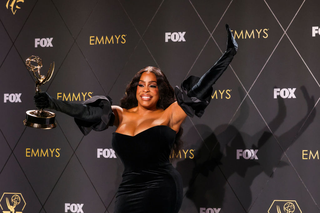 Niecy Nash wins Emmy for Dahmer