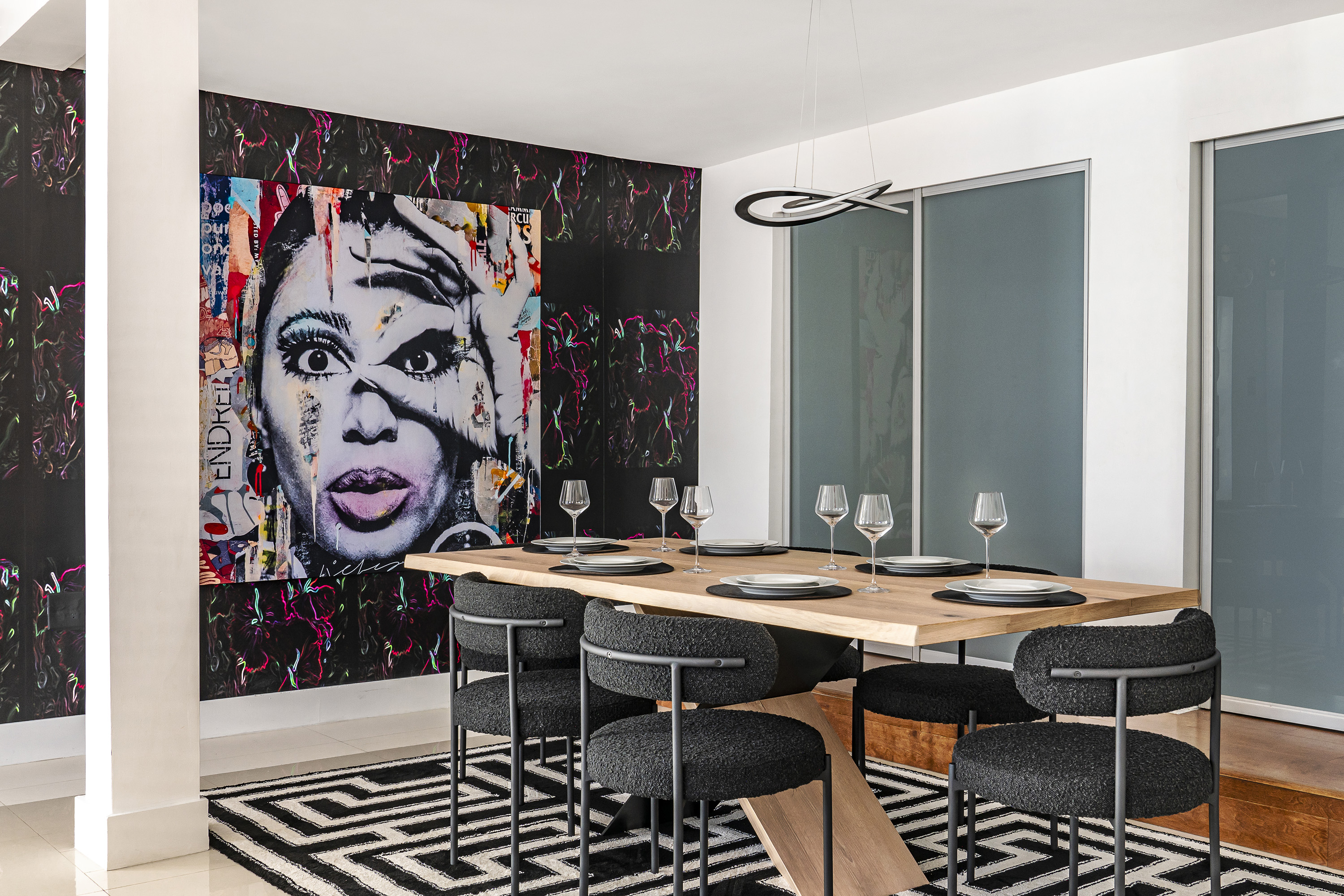 10 - La La Land - Airbnb - Dining Room - Credit Shelby Cooper.jpg
